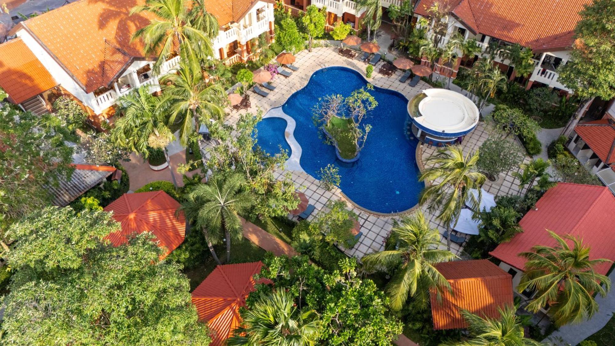 Phuket Leelavadee Hua Ting Resort Patong Luaran gambar