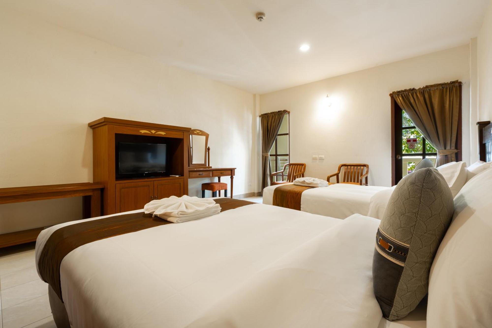 Phuket Leelavadee Hua Ting Resort Patong Luaran gambar