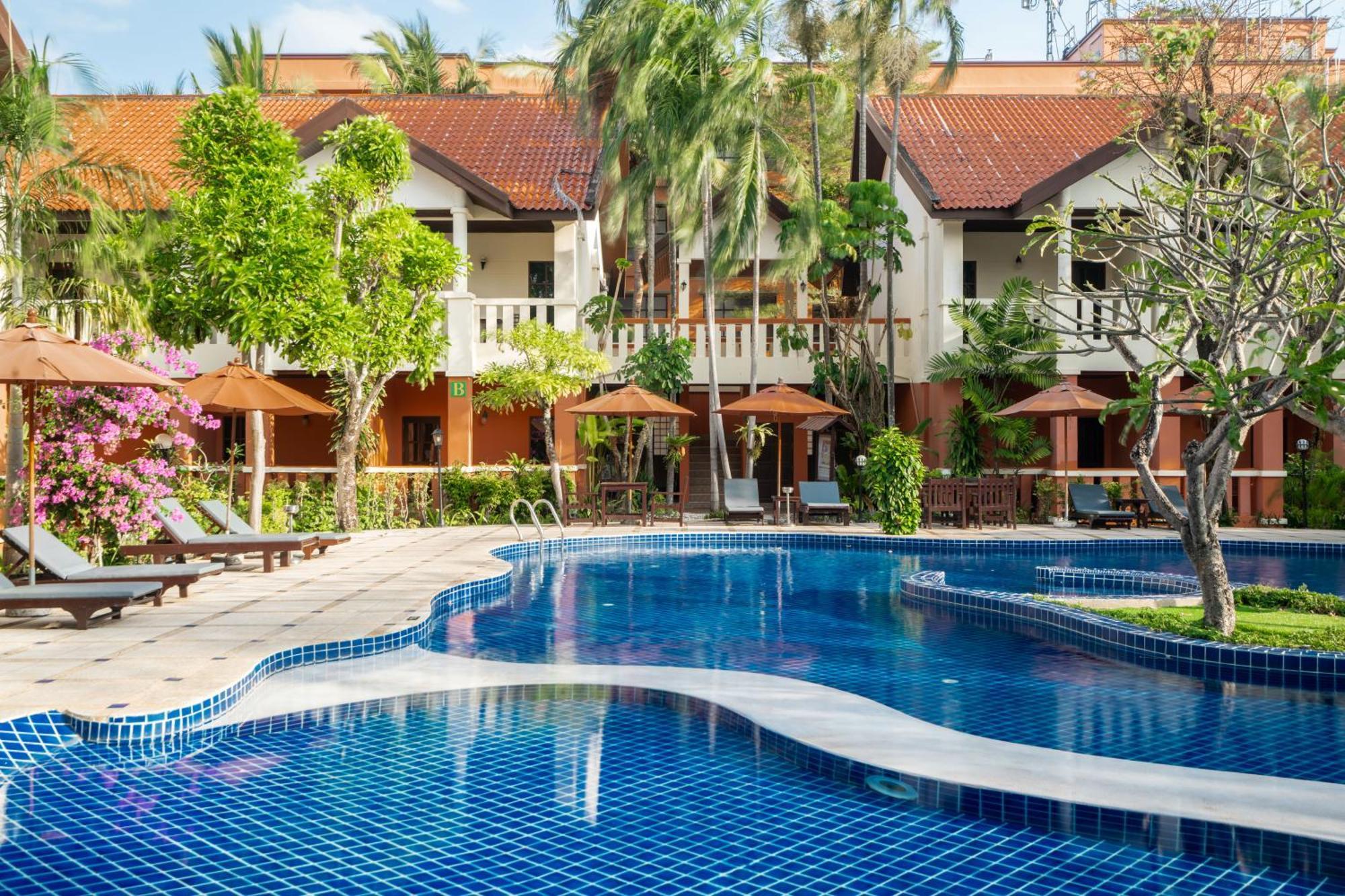 Phuket Leelavadee Hua Ting Resort Patong Luaran gambar