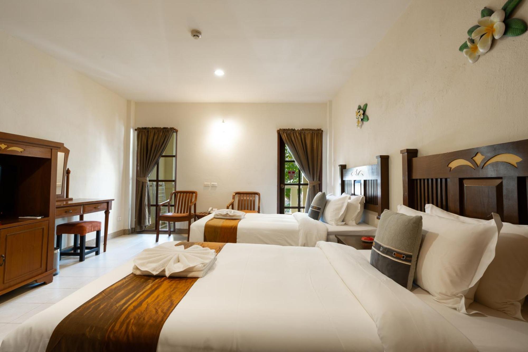 Phuket Leelavadee Hua Ting Resort Patong Luaran gambar