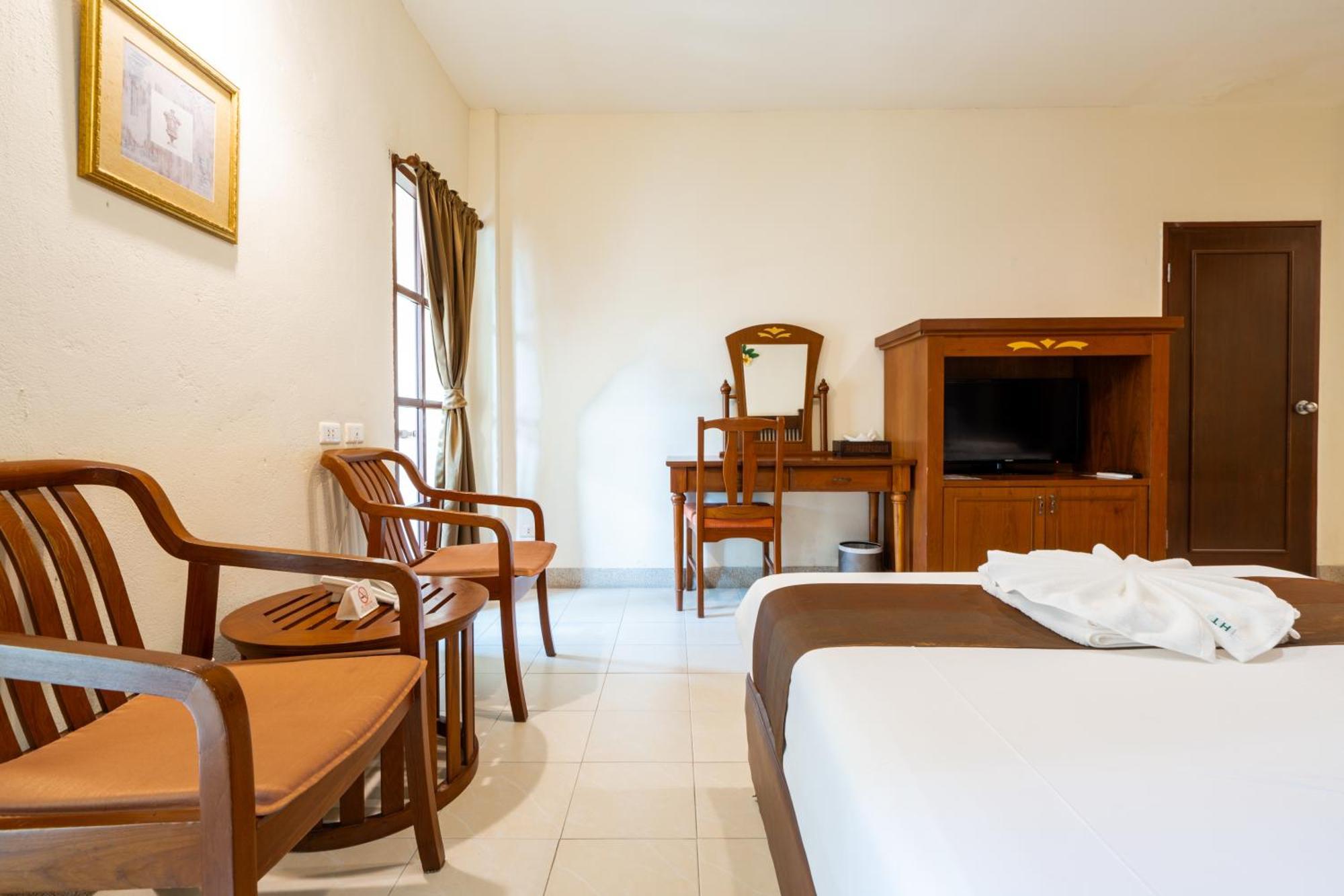 Phuket Leelavadee Hua Ting Resort Patong Luaran gambar