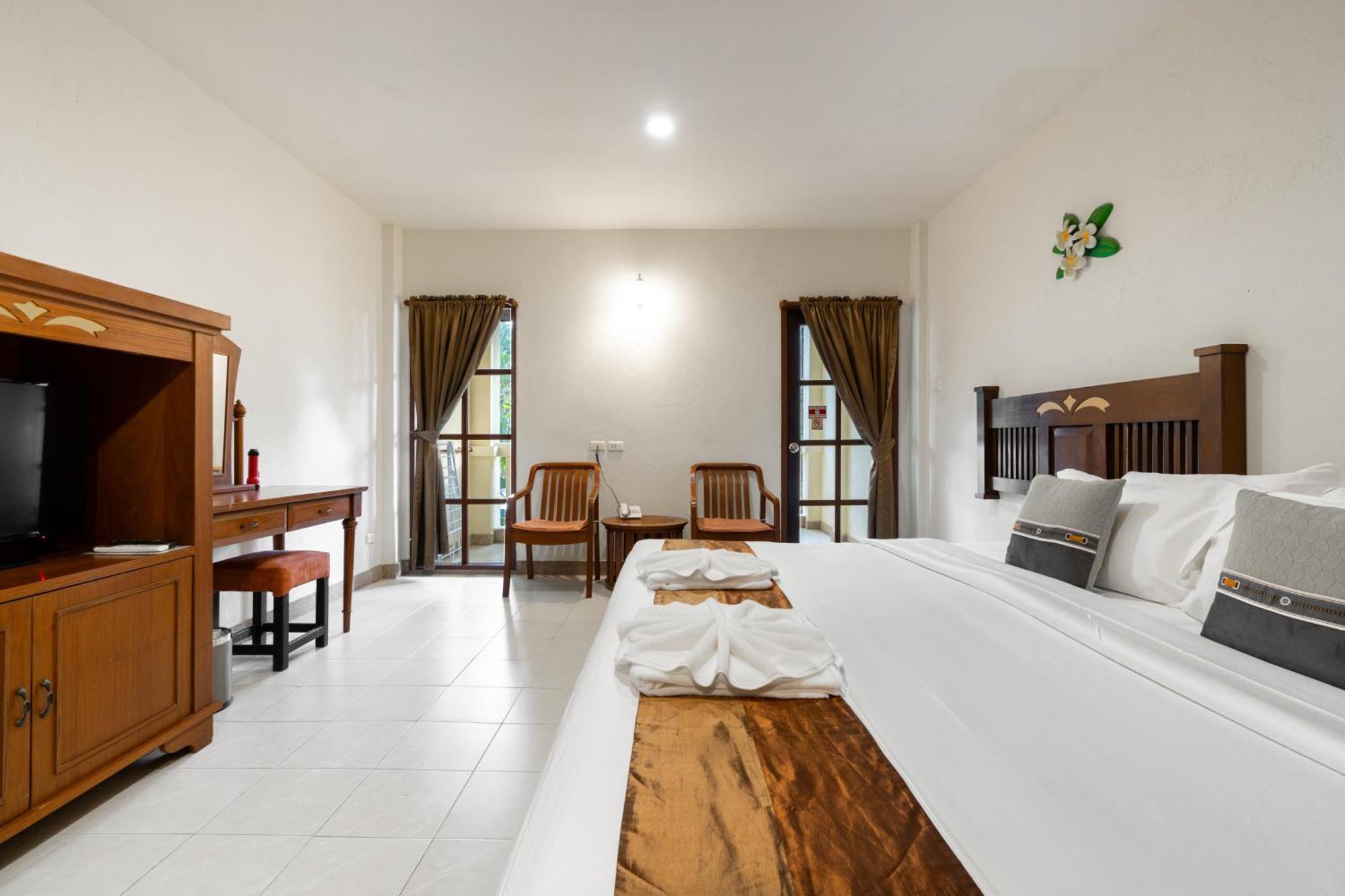 Phuket Leelavadee Hua Ting Resort Patong Luaran gambar